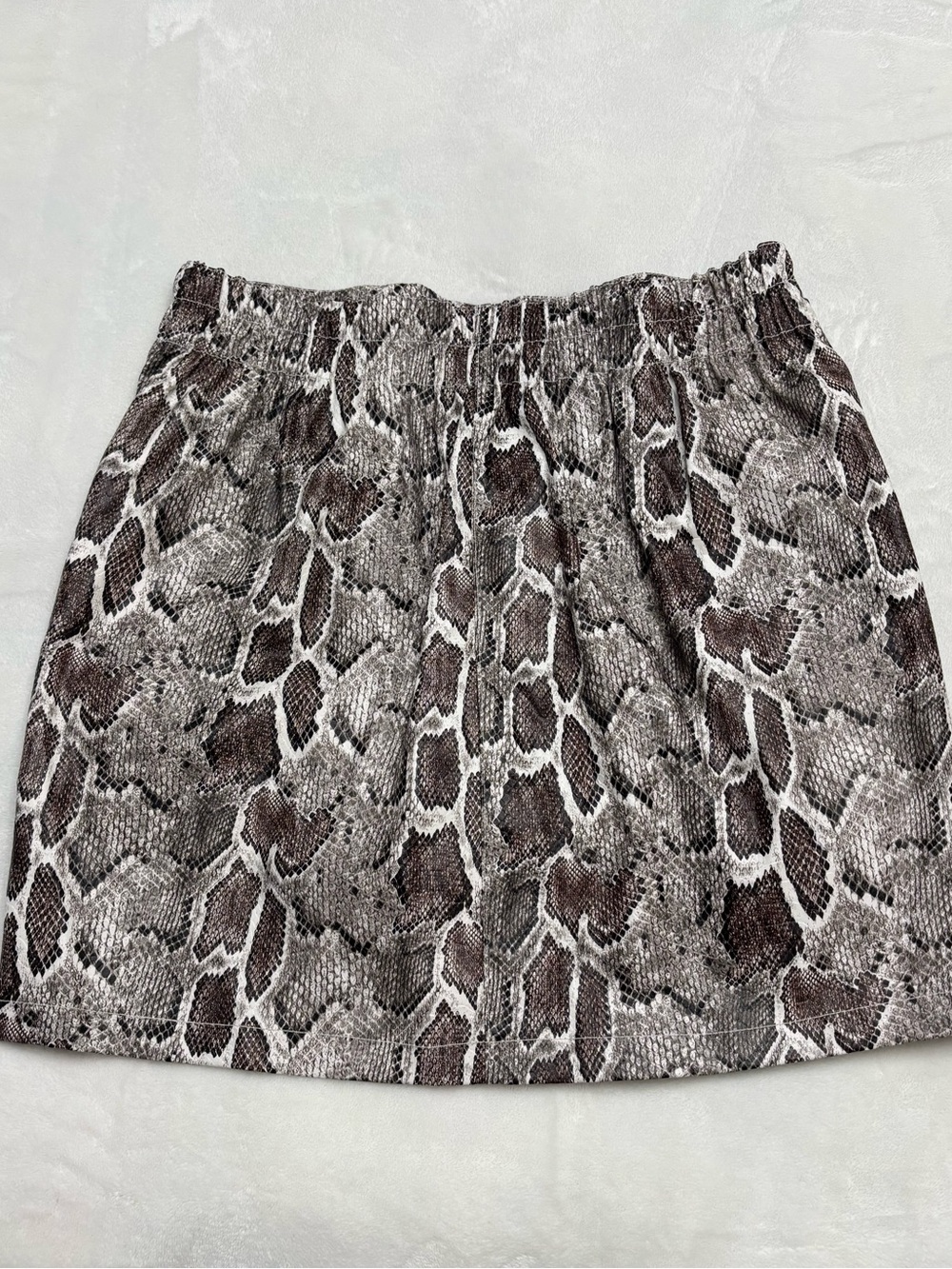 Snake Print pleather Mini Skirt - Brown/Gray - Picture 2 of 2
